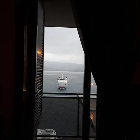 La Terrazza Sul Mare Alojamento de Acomodação e Pequeno-almoço Portoferraio